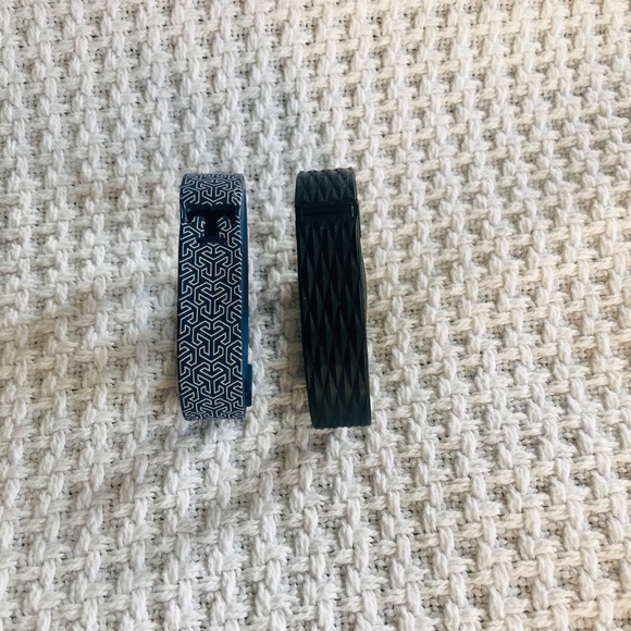 Tory Burch for Fitbit band - Picture 2 of 6